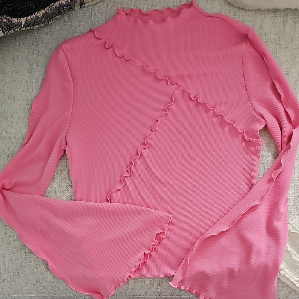 New Two Shirts Pink Ruffle Top, Cream Ruffle T-shirt Perfect For Spring! - Picture 4 of 12